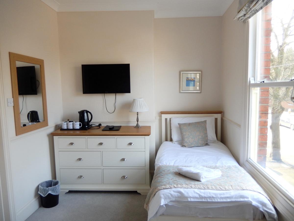 Newport Guest House Lincoln Esterno foto