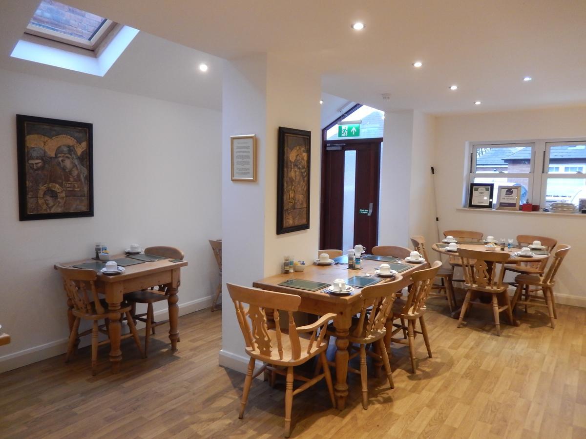 Newport Guest House Lincoln Esterno foto